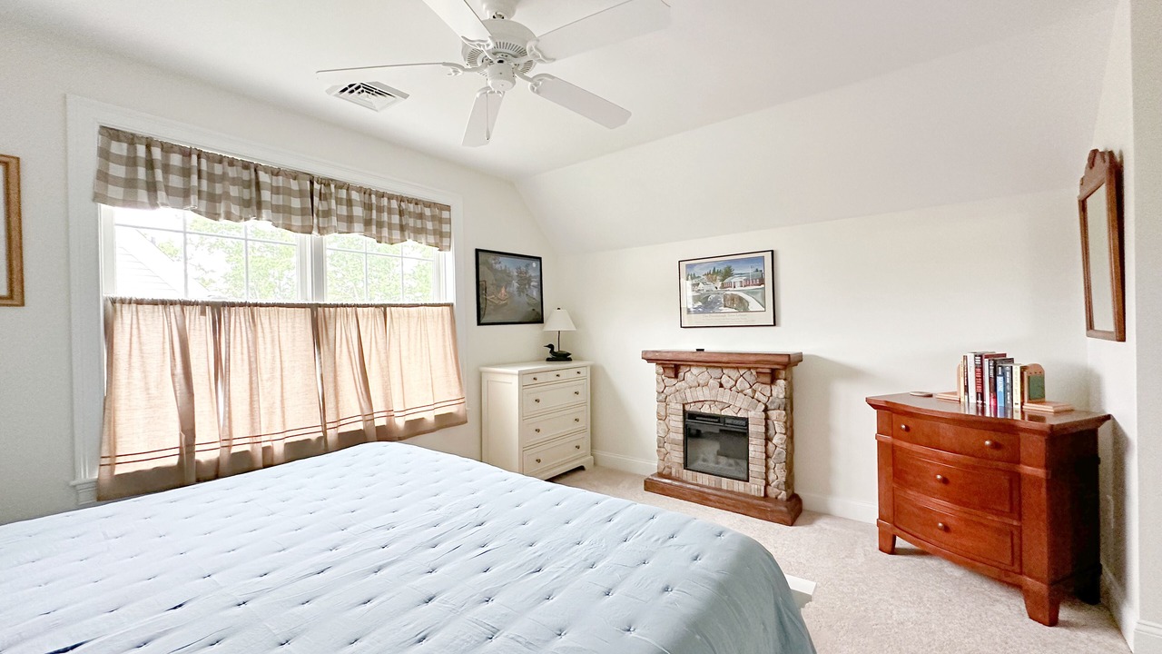 Photo of Bedroom in Arundel