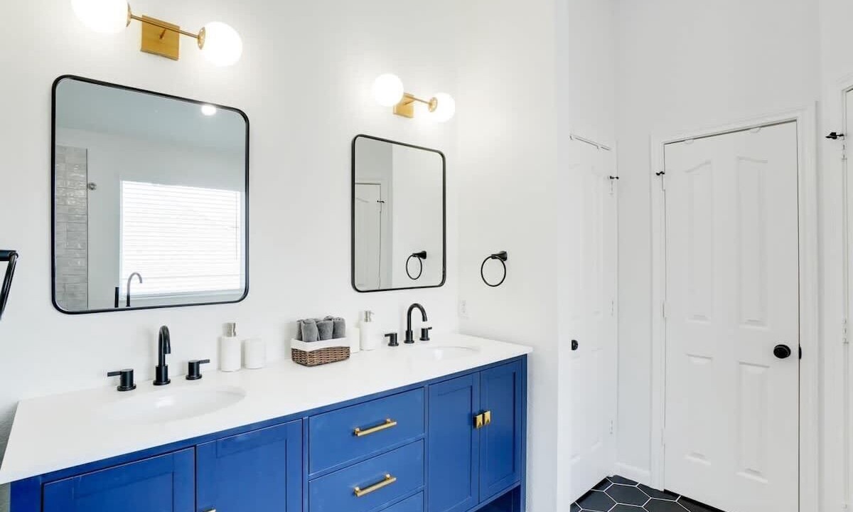 Photo of Bathroom in Fossil Creek