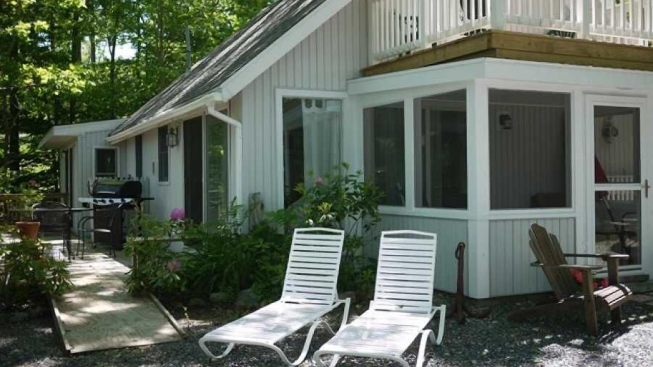 Photo of Patio Balcony in Salsbury Cove