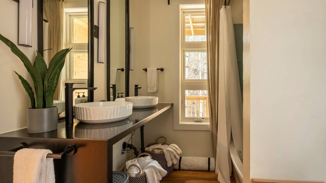 Photo of Bathroom in Laurelville