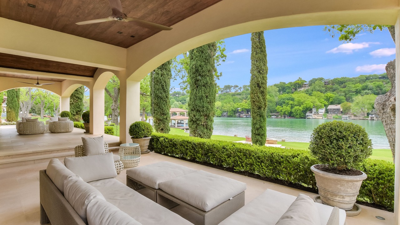 Photo of Patio Balcony in Lower Basin Lake Travis