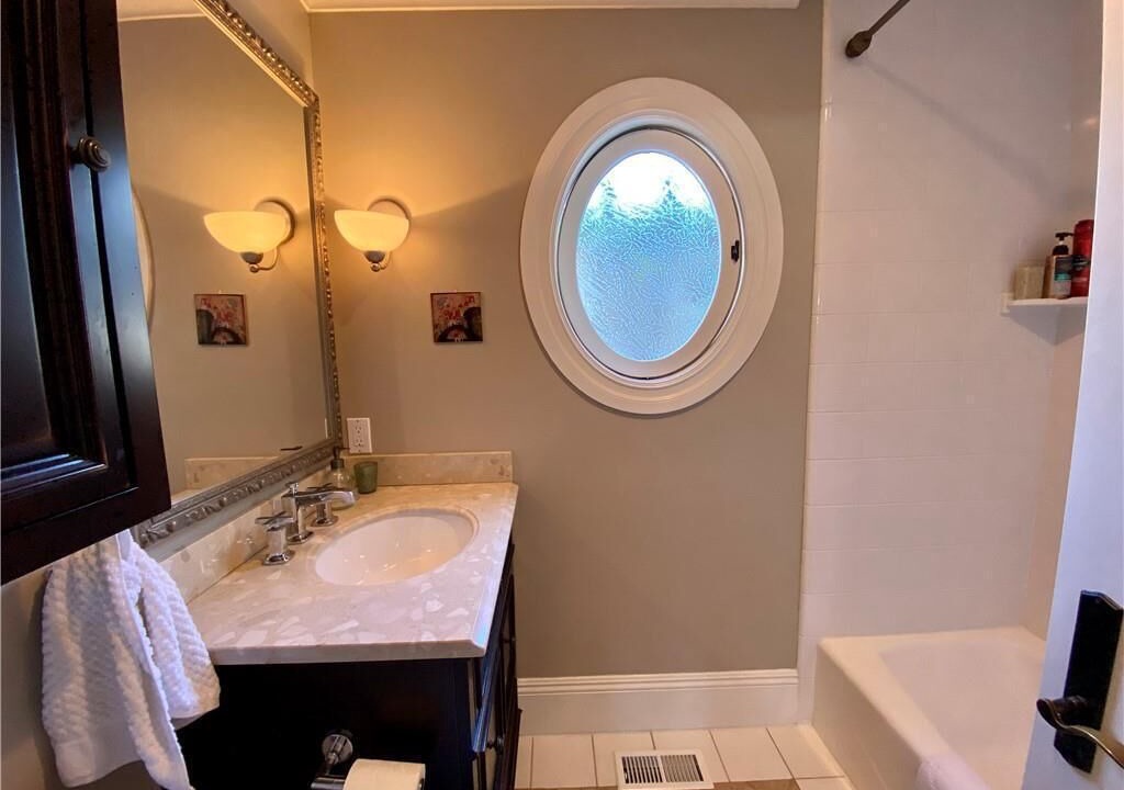 Photo of Bathroom in Diamond Crestview