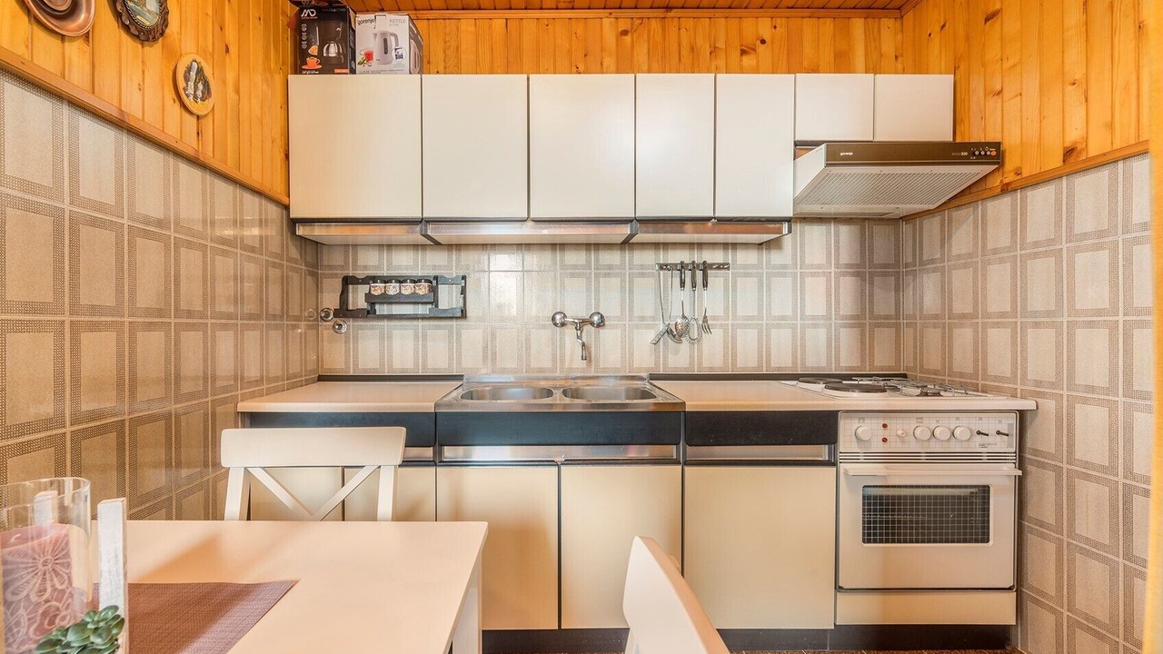 Photo of Kitchen in Tar