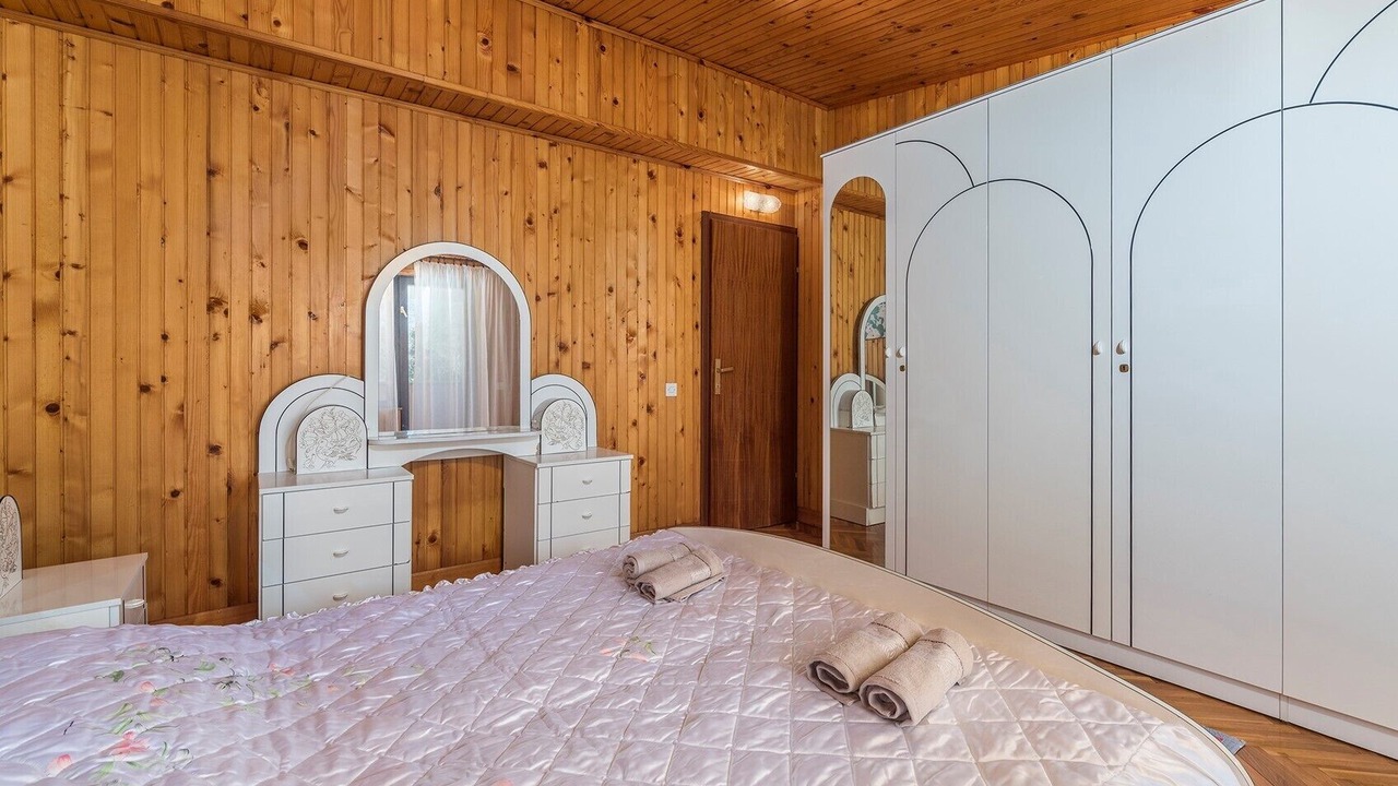 Photo of Bedroom in Tar