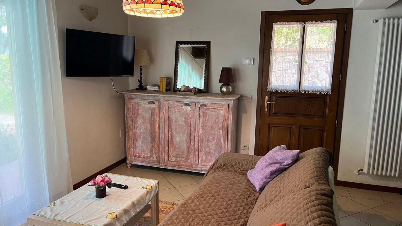 Photo of Livingroom in Uzzano