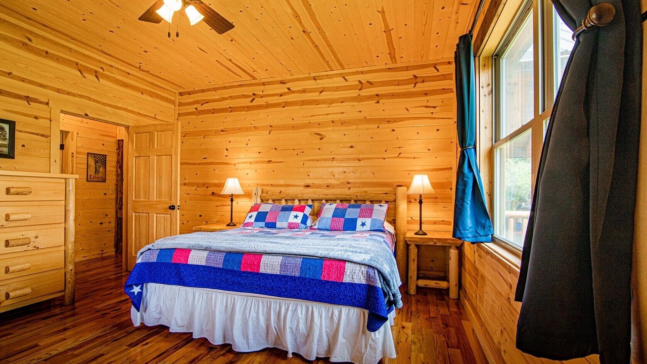 Photo of Bedroom in Rockbridge