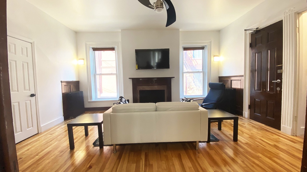 Photo of Livingroom in Downtown Portland