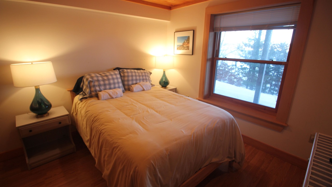 Photo of Bedroom in Salsbury Cove