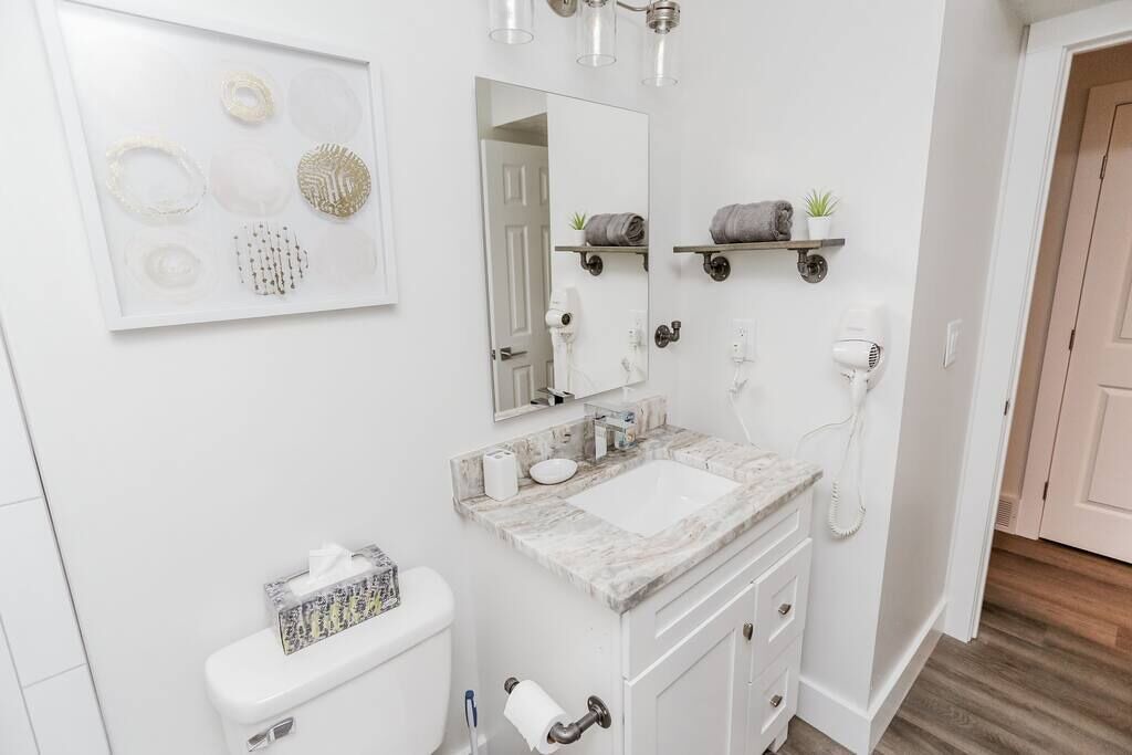 Photo of Bathroom in Weinland Park