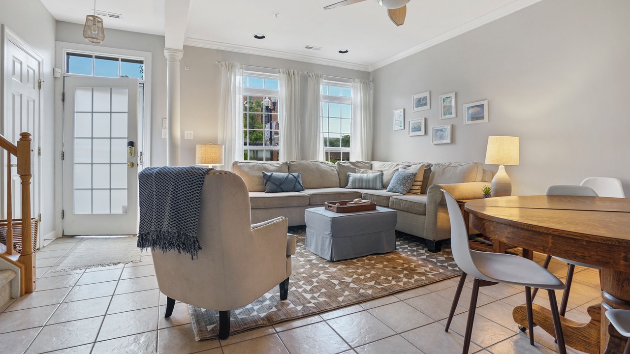 Photo of Livingroom in Villages of Five Points