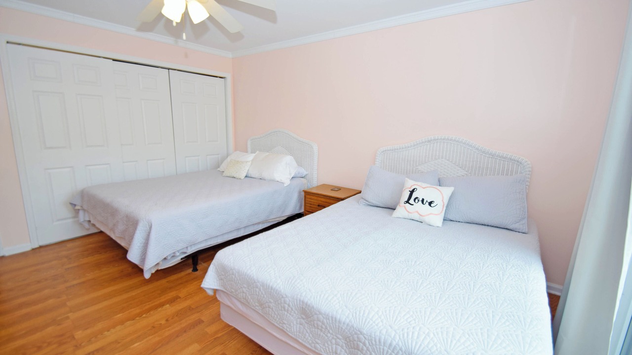 Photo of Bedroom in North Ocean City