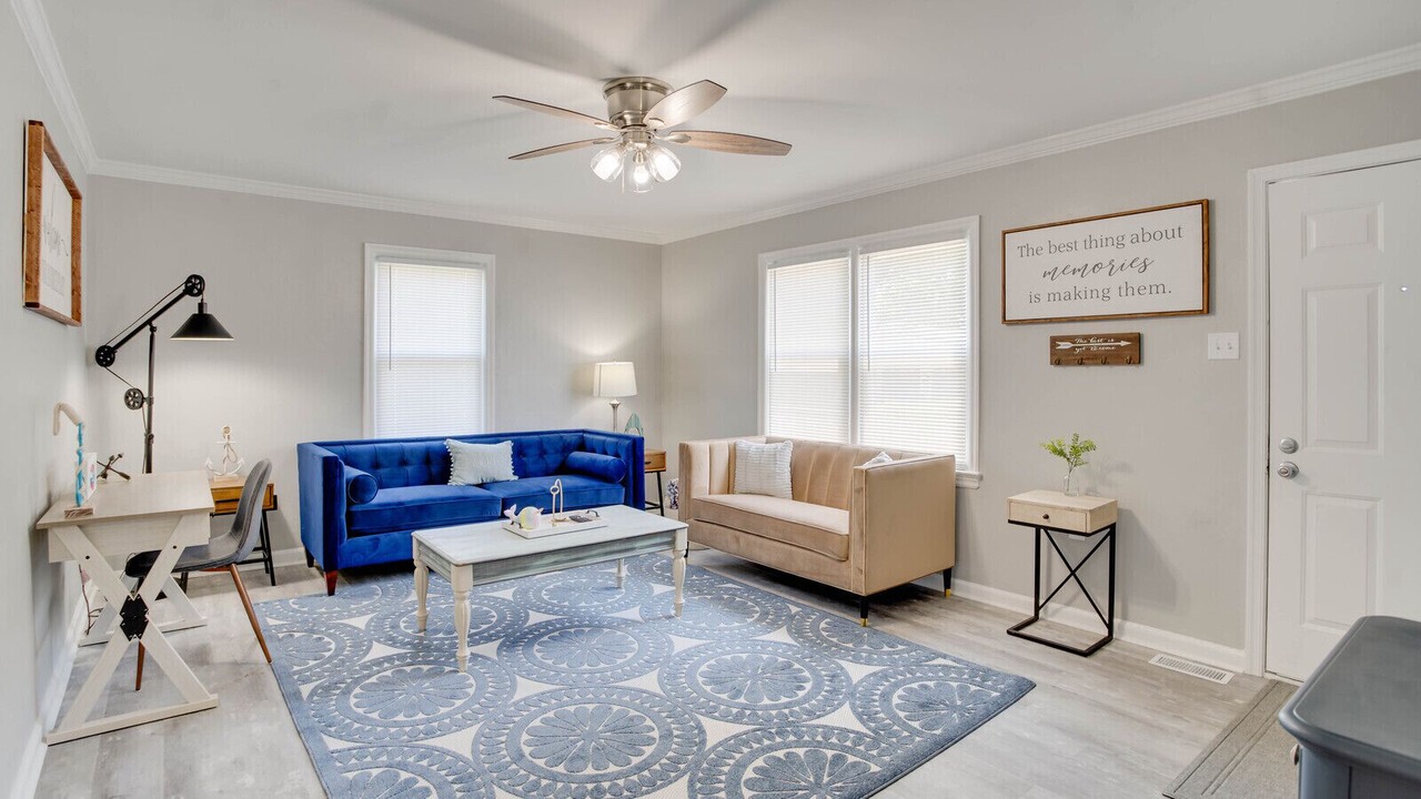 Photo of Livingroom in Hampton