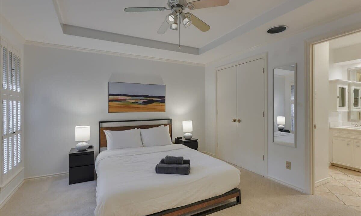Photo of Bedroom in Park Central