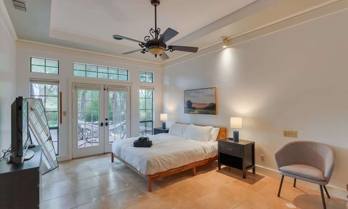 Photo of Bedroom in Park Central