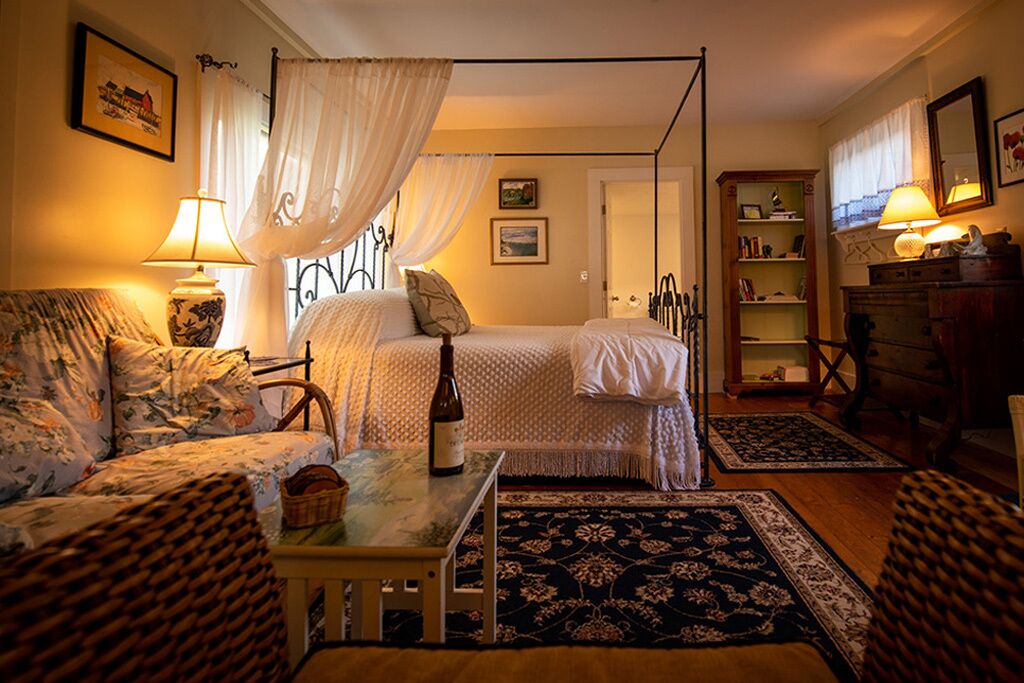Photo of Bedroom in New Harbor