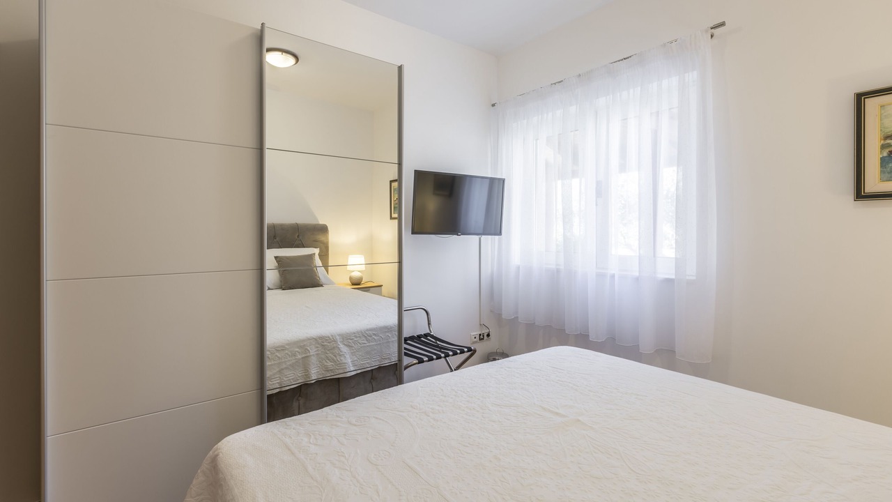 Photo of Bedroom in Srinjine