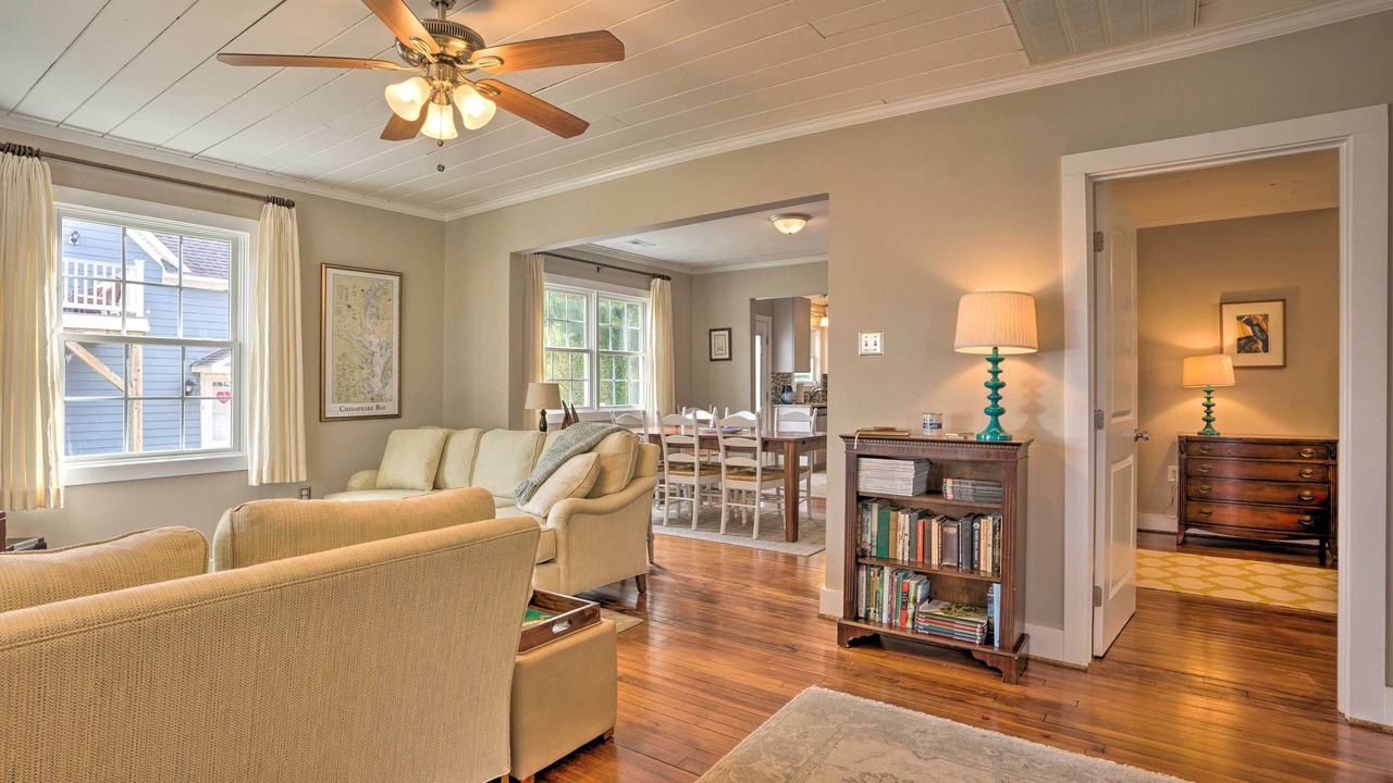 Photo of Livingroom in Urbanna