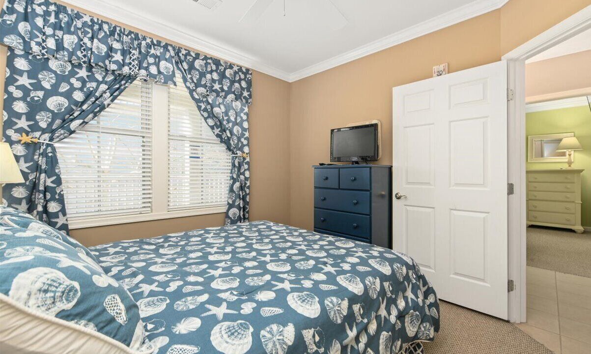 Photo of Bedroom in Sunset Island