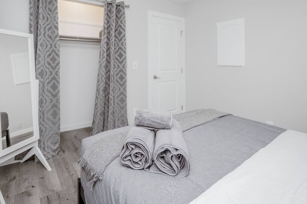 Photo of Bedroom in University District