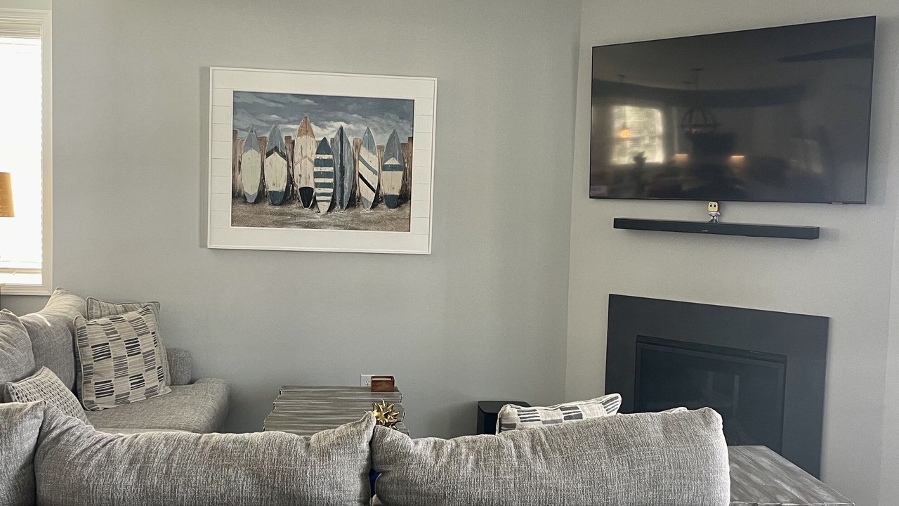 Photo of Livingroom in Cedar Neck