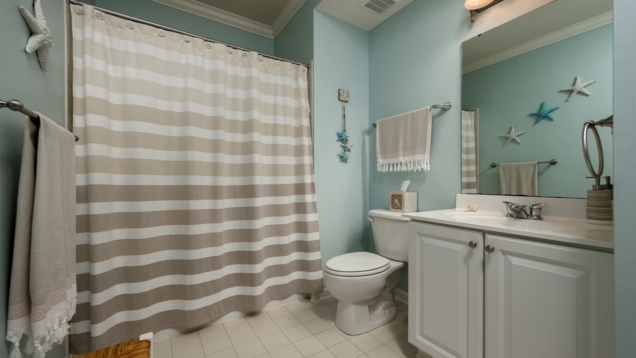 Photo of Bathroom in Sunset Island