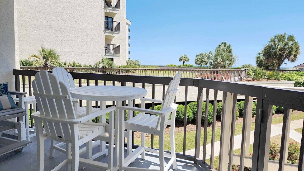 Photo of Patio Balcony in Litchfield by the Sea