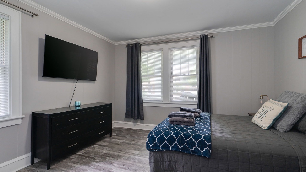 Photo of Bedroom in Buckroe Beach
