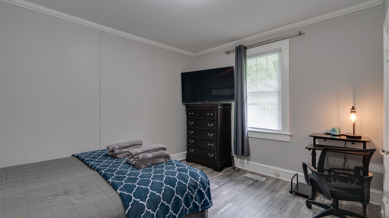 Photo of Bedroom in Buckroe Beach