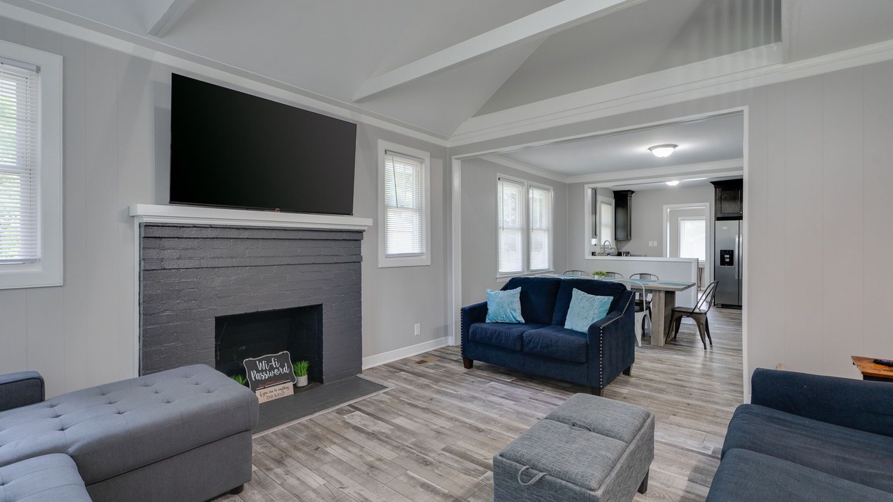 Photo of Livingroom in Buckroe Beach