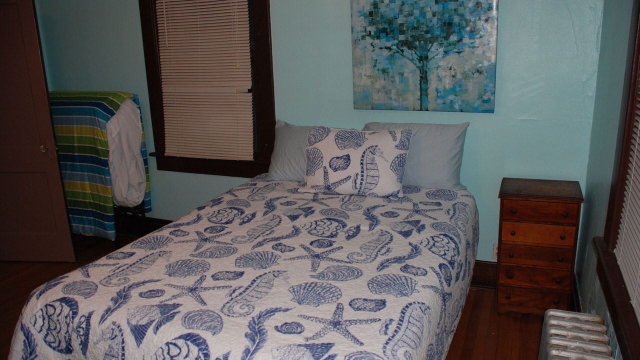 Photo of Bedroom in Cottage Line