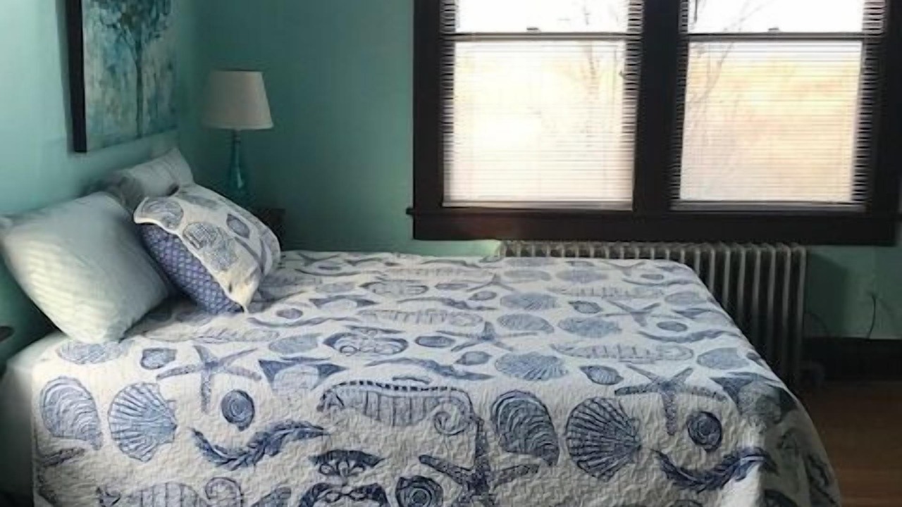 Photo of Bedroom in Cottage Line
