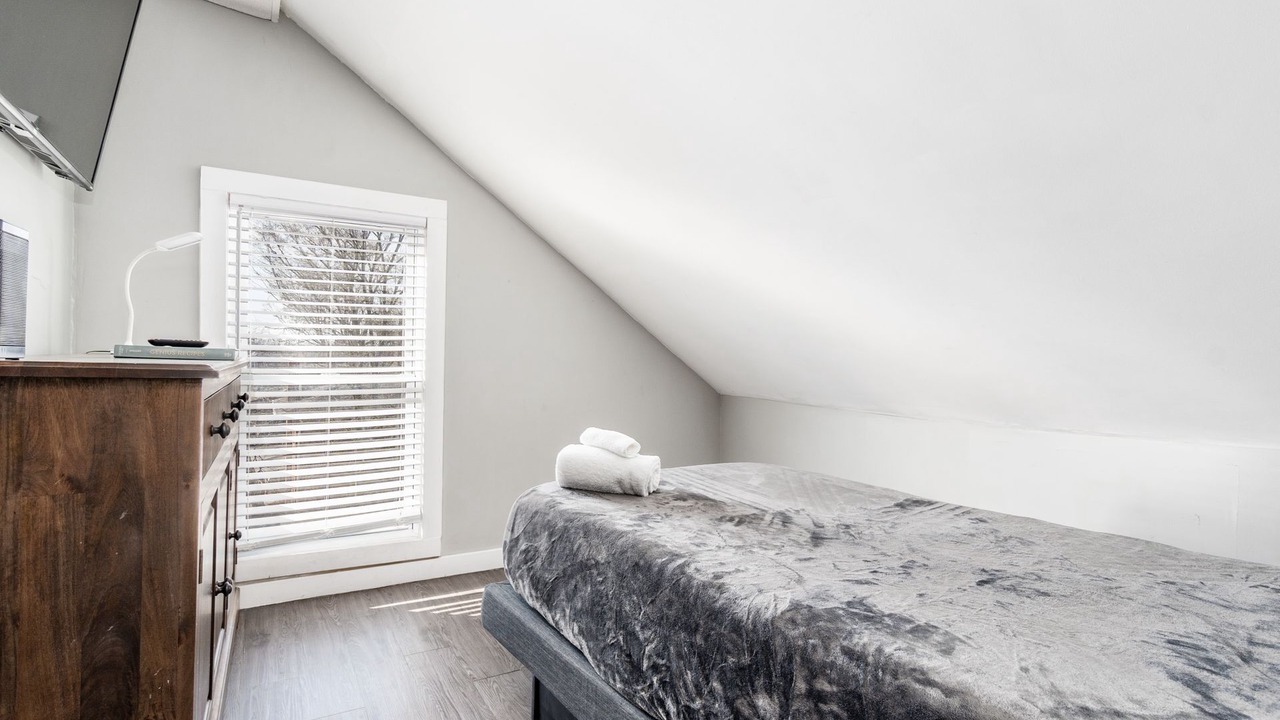 Photo of Bedroom in Old North Columbus