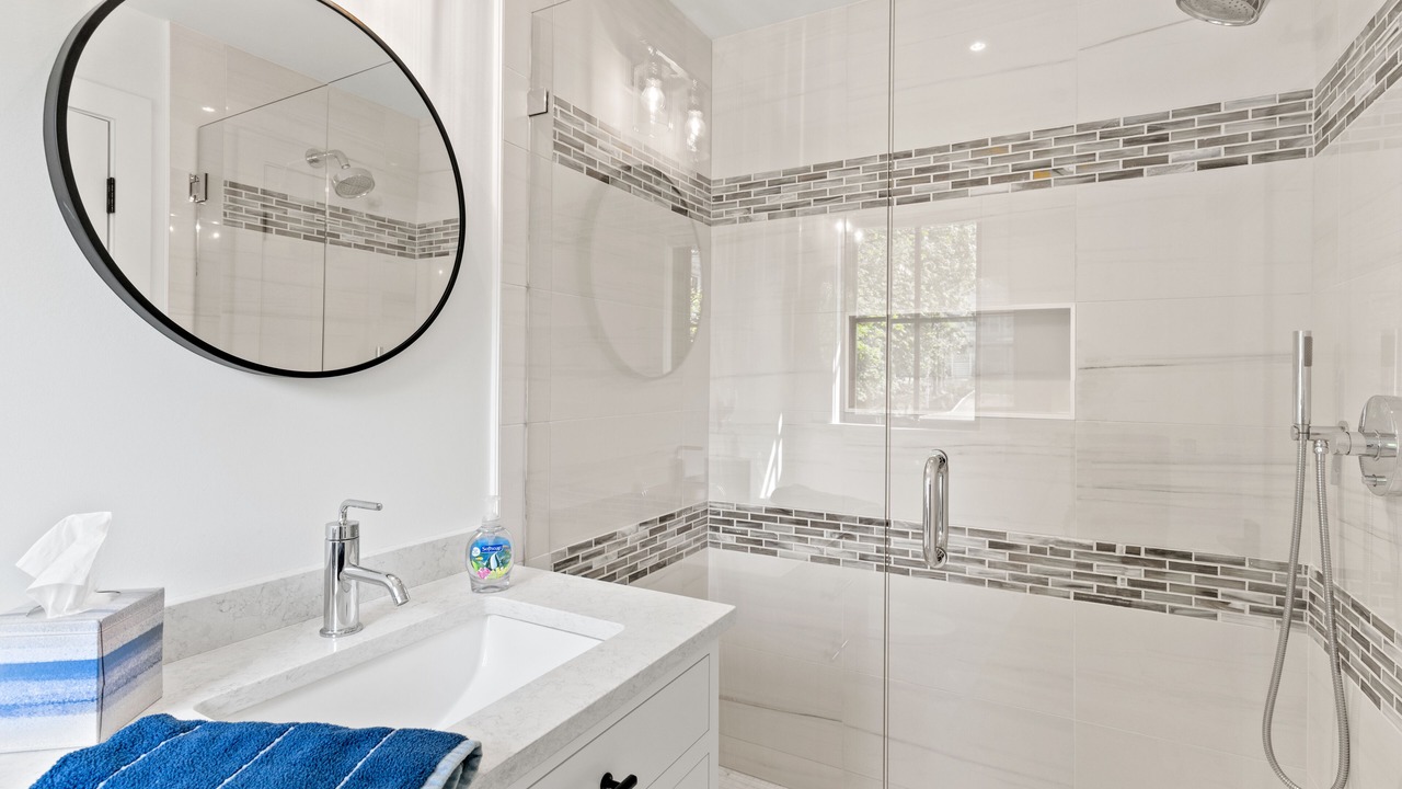 Photo of Bathroom in Ogunquit