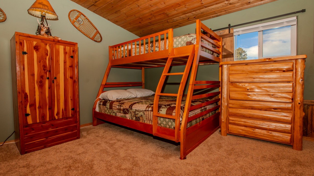 Photo of Bedroom in Long Valley Junction