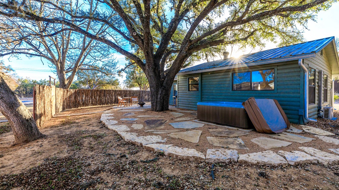 Photo of Outdoor in Ingram