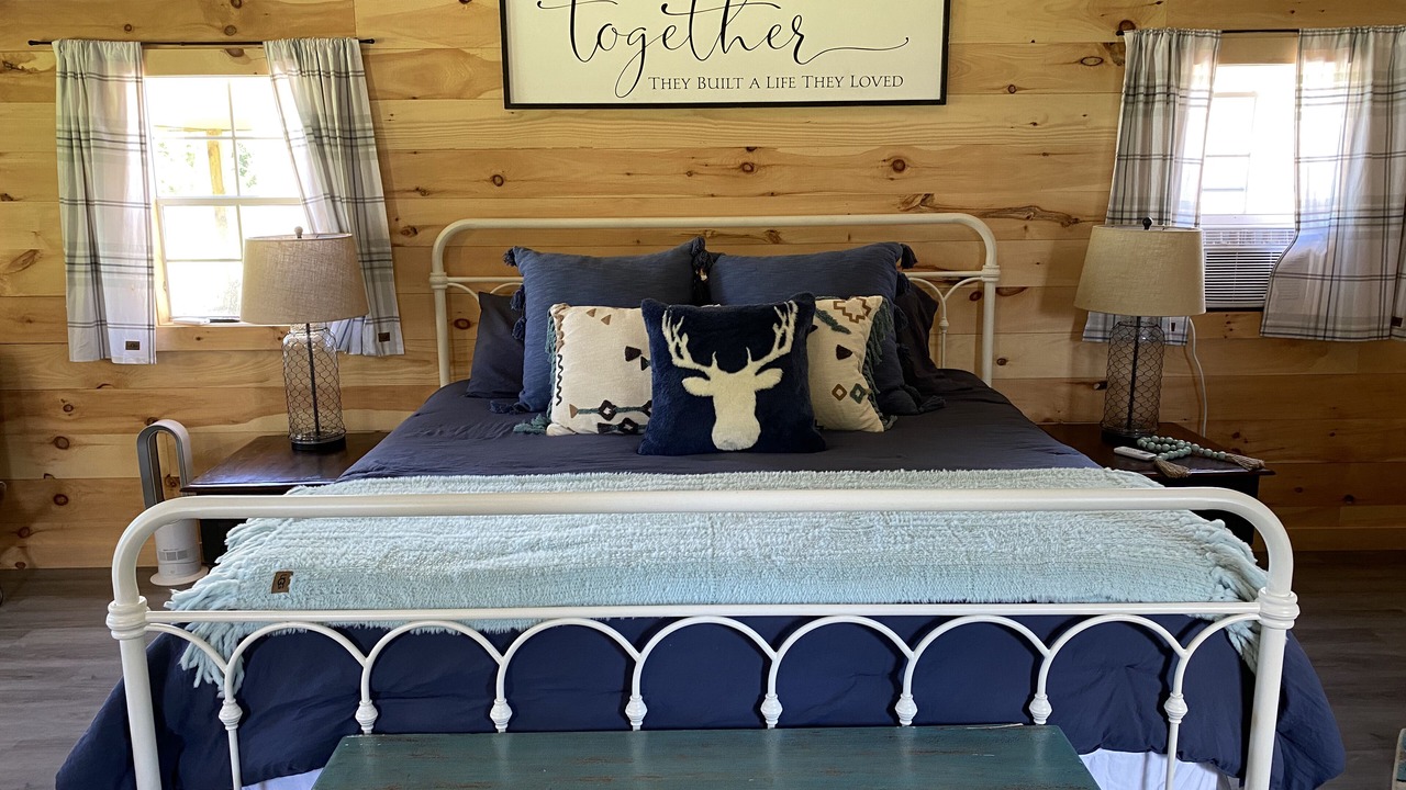 Photo of Bedroom in Mount Liberty