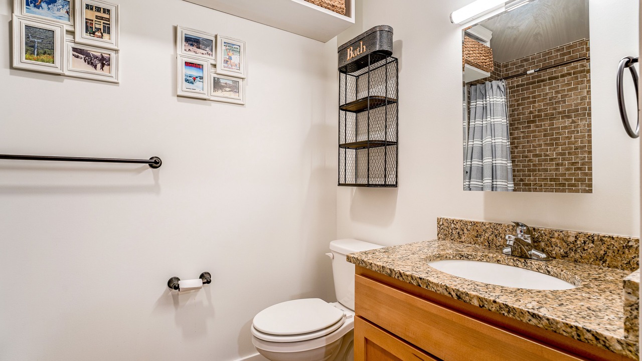 Photo of Bathroom in Warren