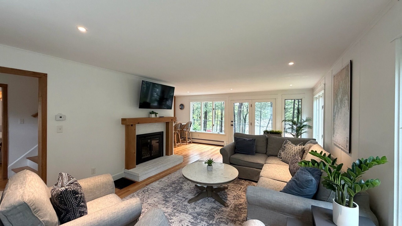 Photo of Livingroom in Falmouth