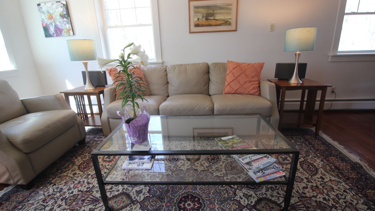 Photo of Livingroom in Salsbury Cove