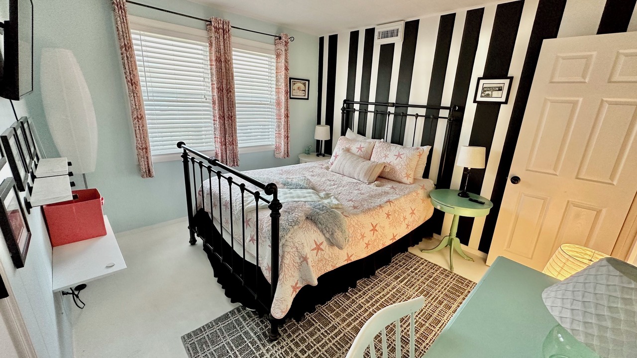 Photo of Bedroom in Dewey Beach
