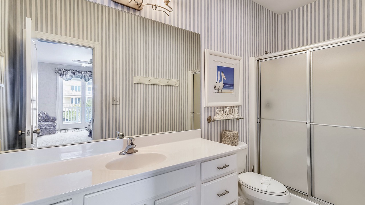 Photo of Bathroom in Fenwick Island