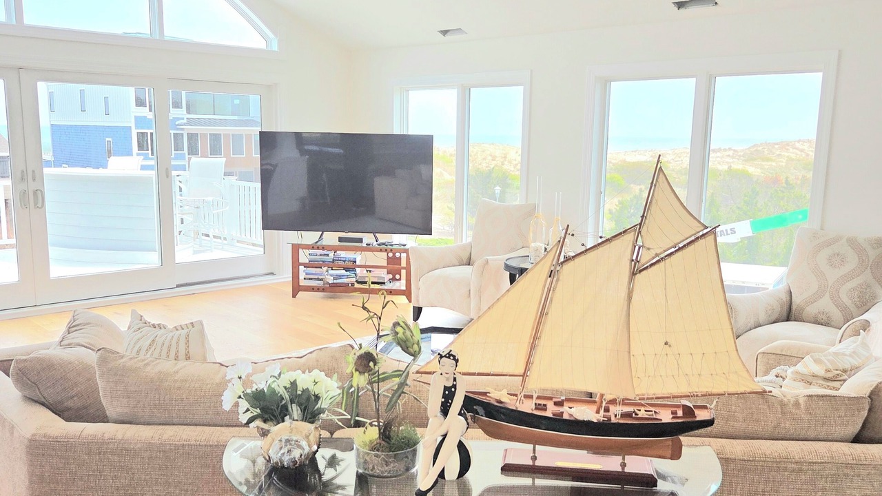 Photo of Livingroom in Fenwick Island