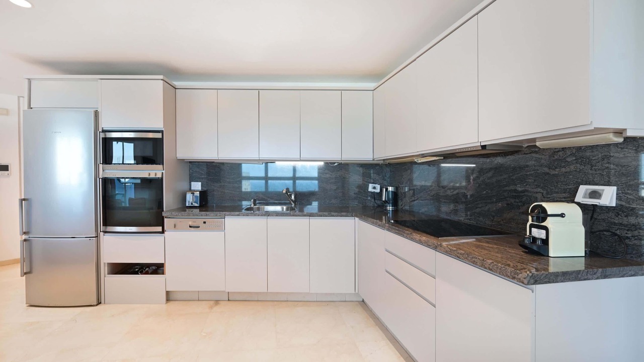 Photo of Kitchen in Tel Aviv Promenade