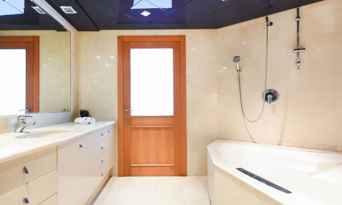 Photo of Bathroom in Tel Aviv Promenade