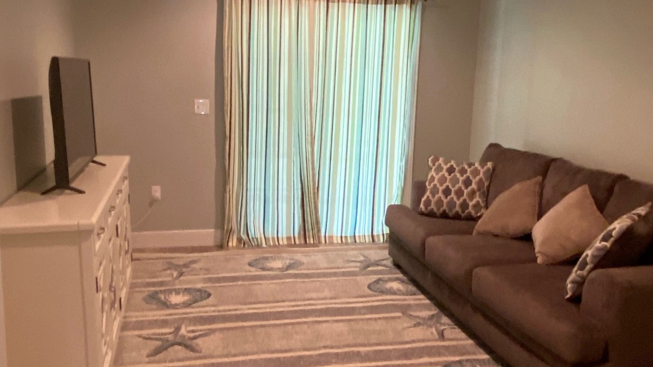 Photo of Livingroom in Sawgrass South