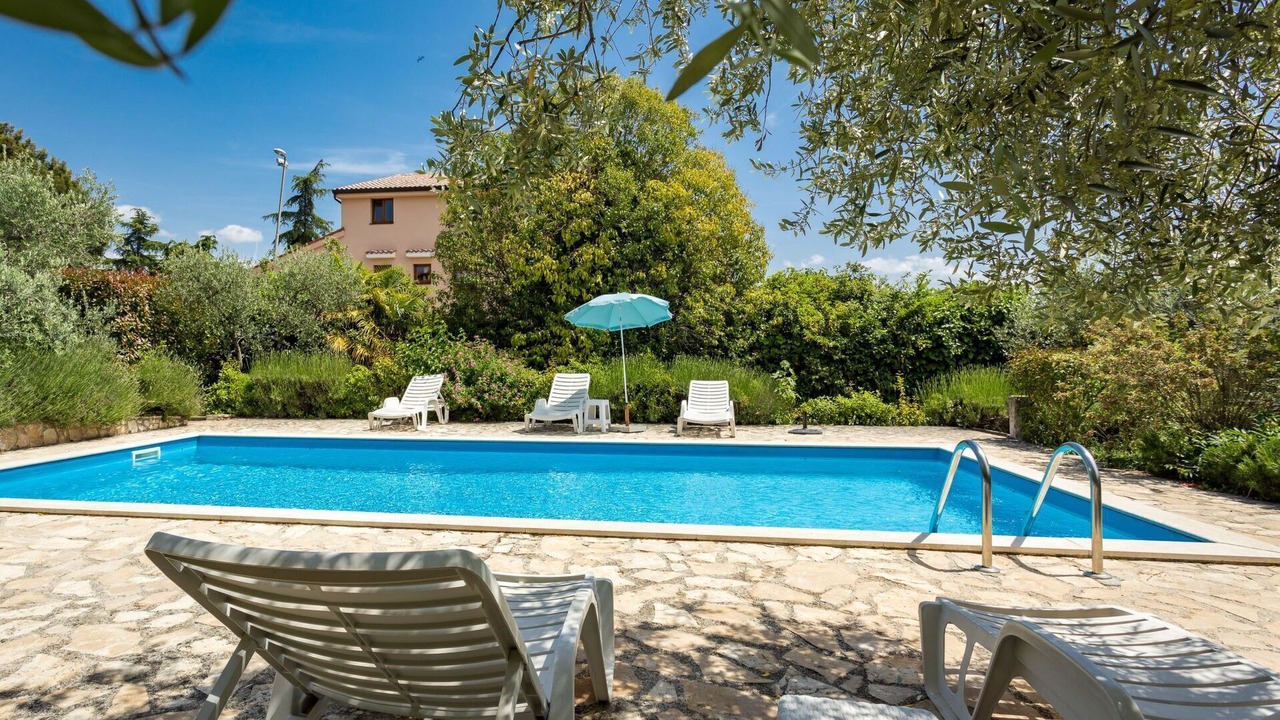 Photo of Outdoor in Frata