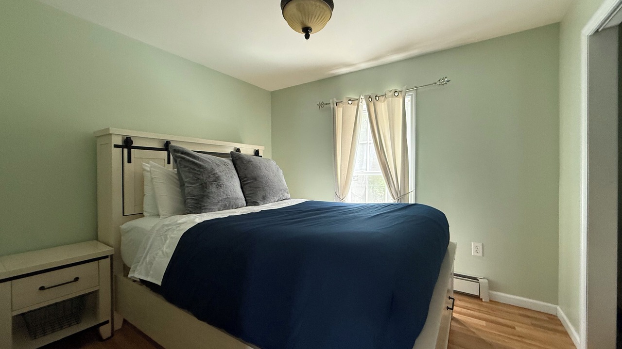 Photo of Bedroom in Wiscasset