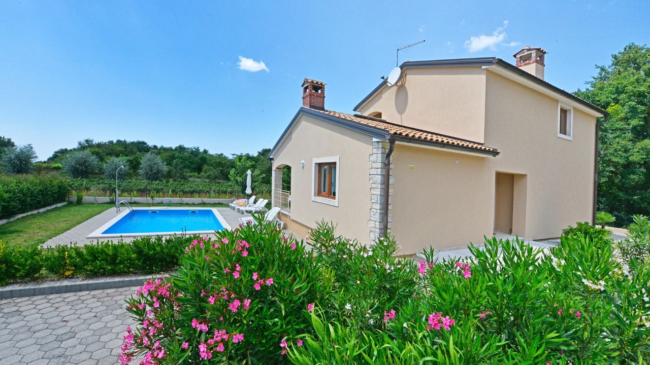 Photo of Outdoor in Mofardini