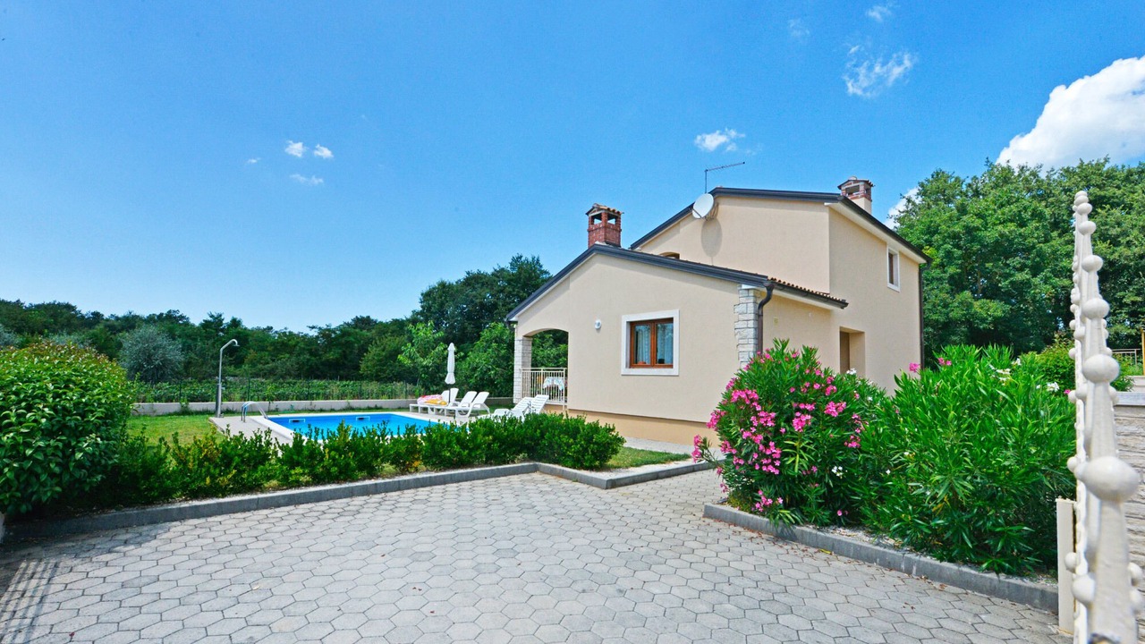 Photo of Outdoor in Mofardini