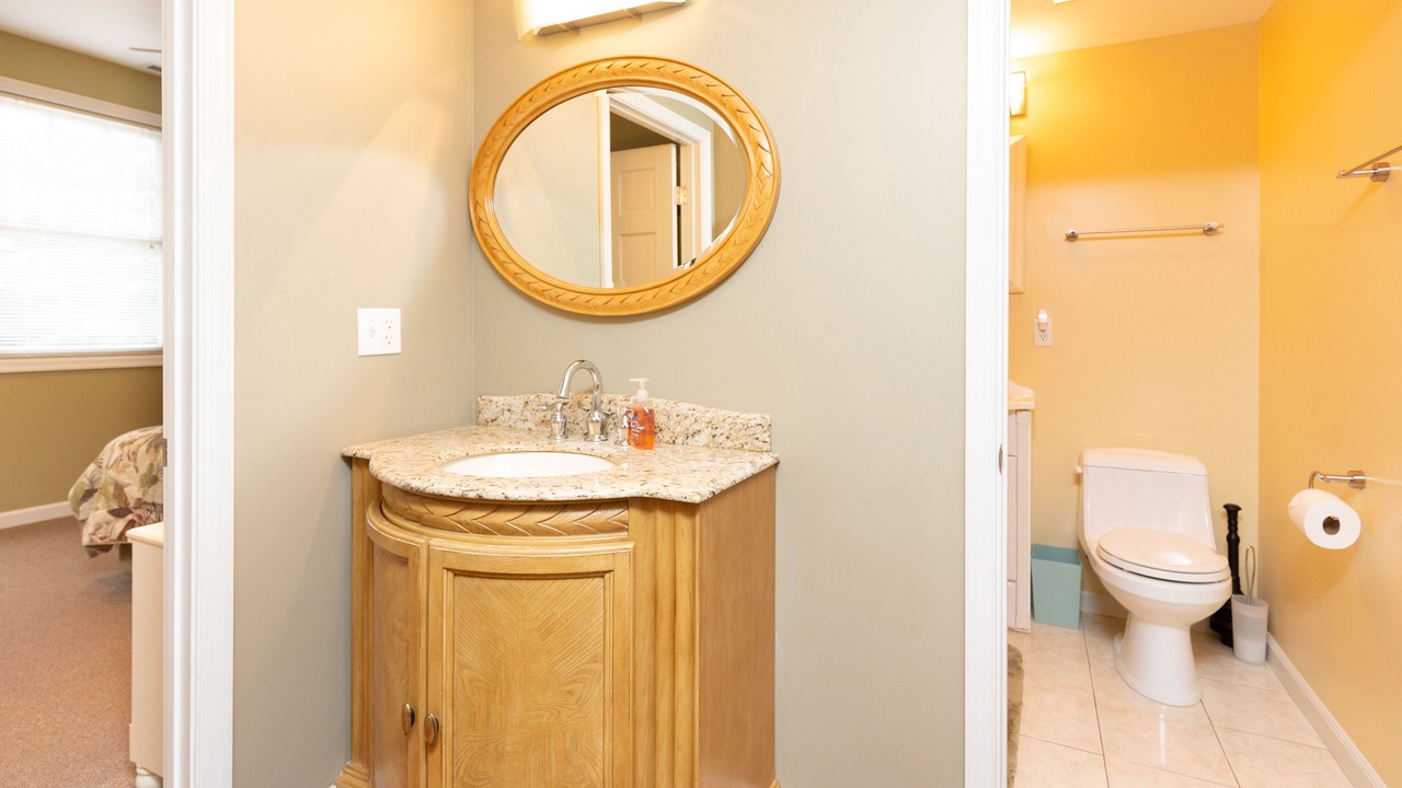 Photo of Bathroom in Country Club Estates